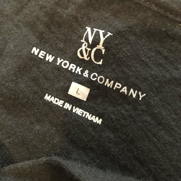 New York🎄 and company black top - Picture 7 of 7